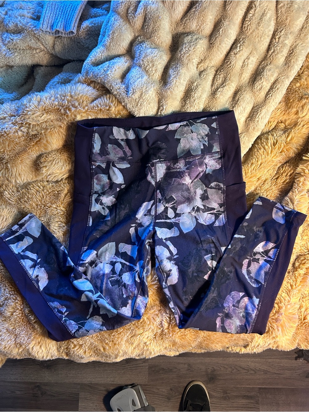 women’s ' Floral Print Purple Active Leggings